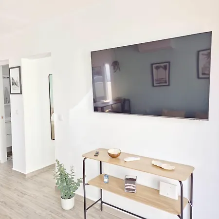 Aqua Sol - Playa Roca - Sea Front Access - Free Ac - Wifi Lejlighed
