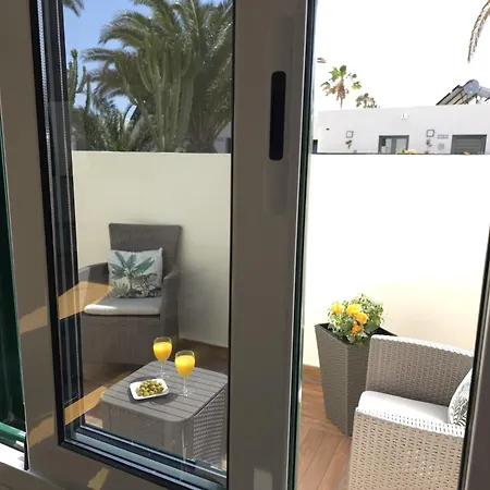 Aqua Sol - Playa Roca - Sea Front Access - Free Ac - Wifi Lejlighed